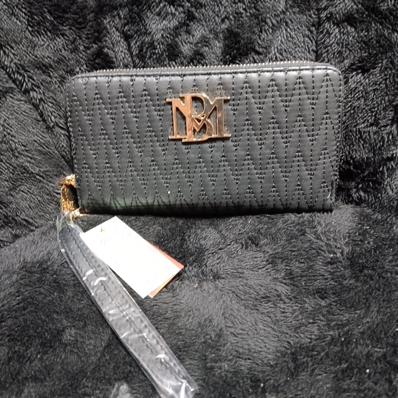 Badgley Mischka Handbags - NWT Badgleey Mischka long wallet W/ phone pocket